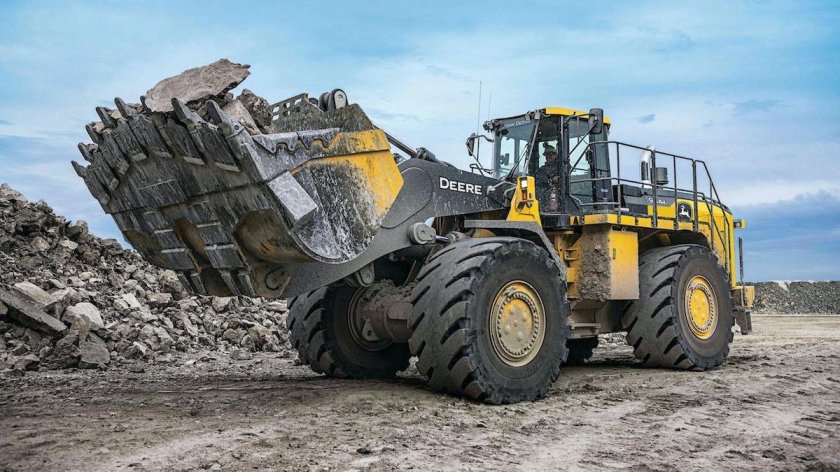 Карьерные погрузчики Коматсу