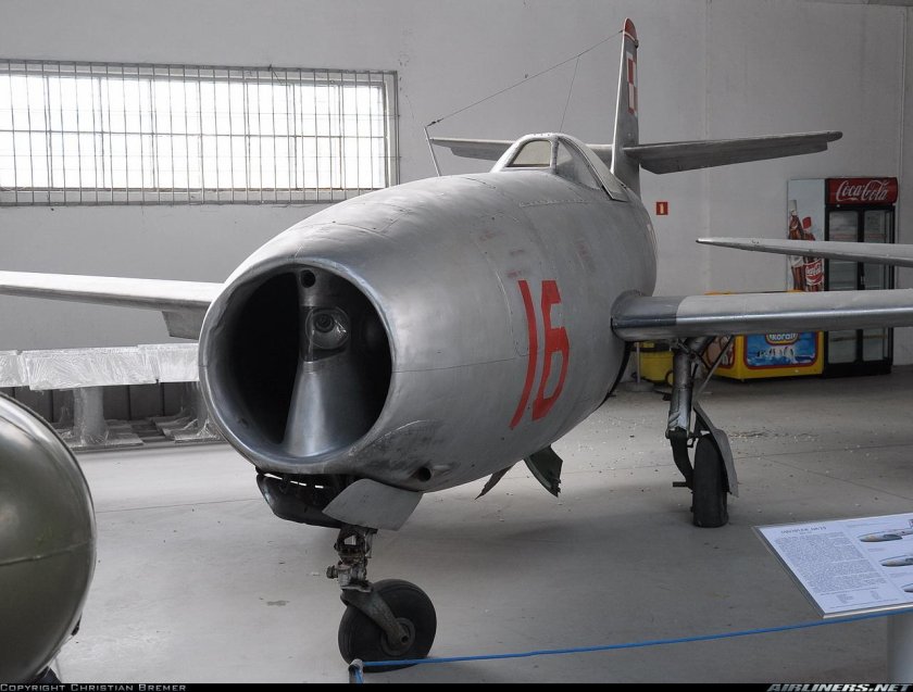 Як-23 кабина