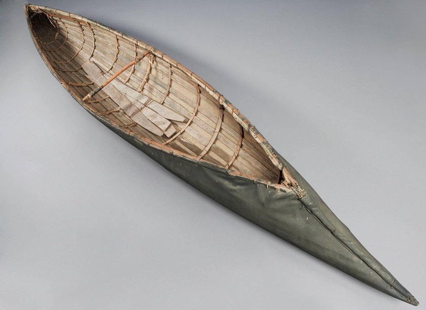 Челнок лодка