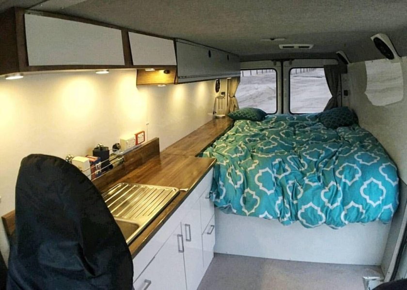 Автодом кемпер вэн