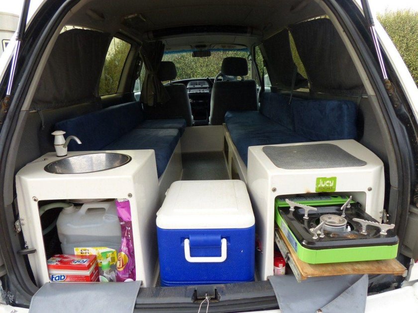 Toyota универсал кемпер