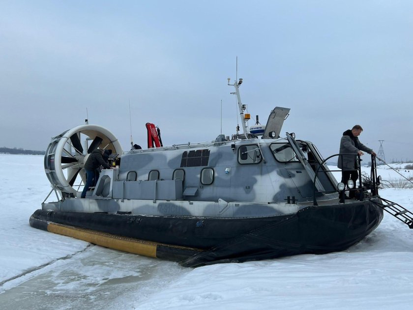 Судно на воздушной подушке Хивус-20