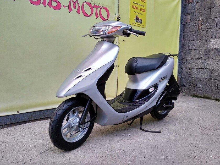 Зеркало для скутера Honda Dio