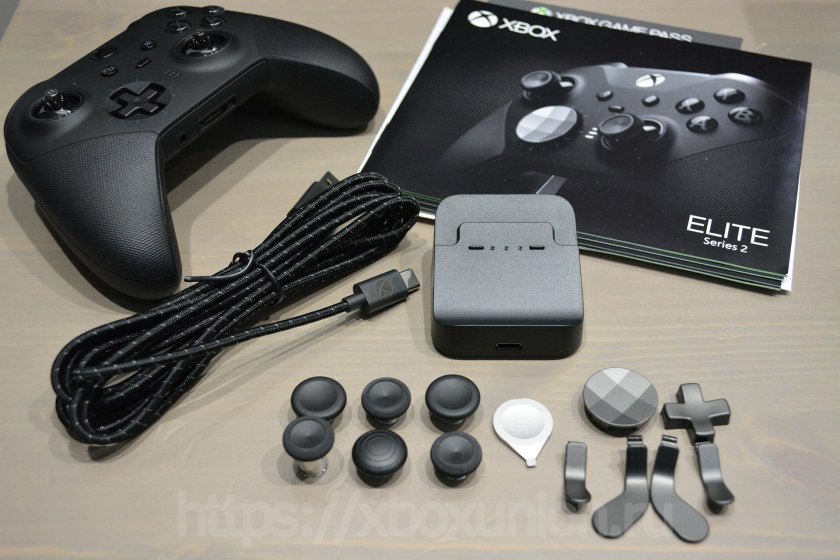 Xbox Elite Controller v2 комплектация