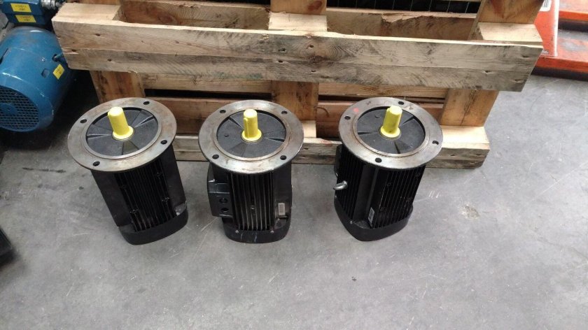 Двигатель mg100lb4-28ff215-h3