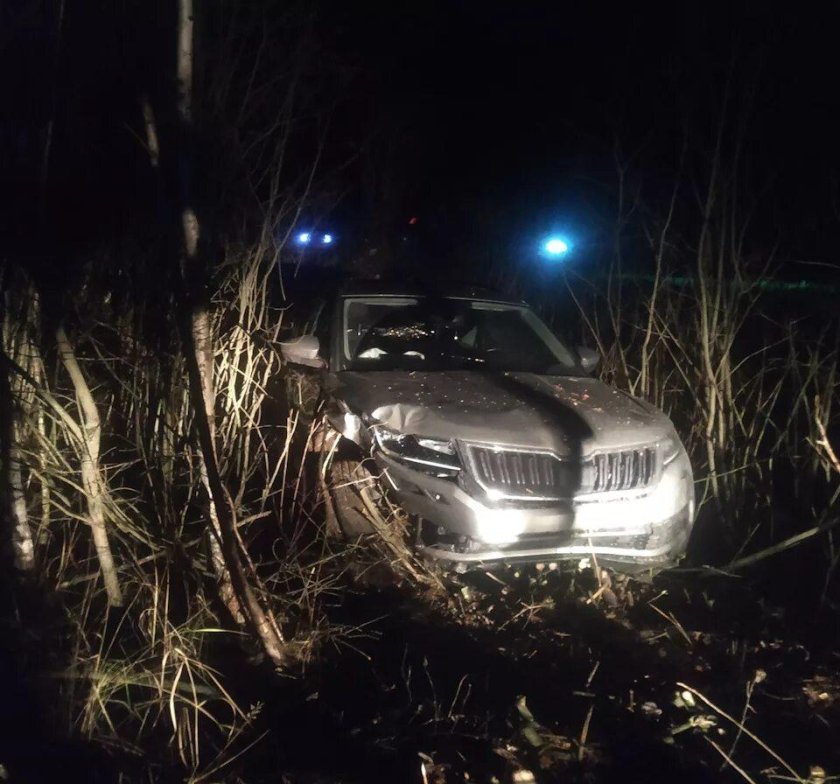 Белый Шкода Кодиак разбитый