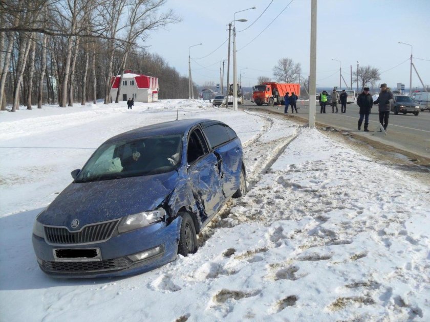 Разбитая Шкода Октавия