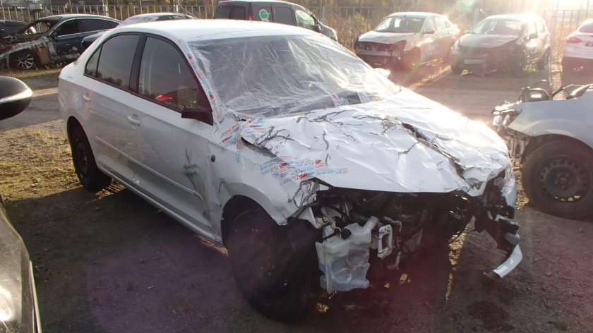 Rapid Skoda битый