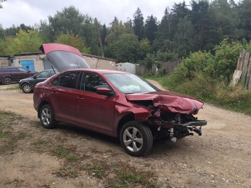 Skoda Rapid ДТП