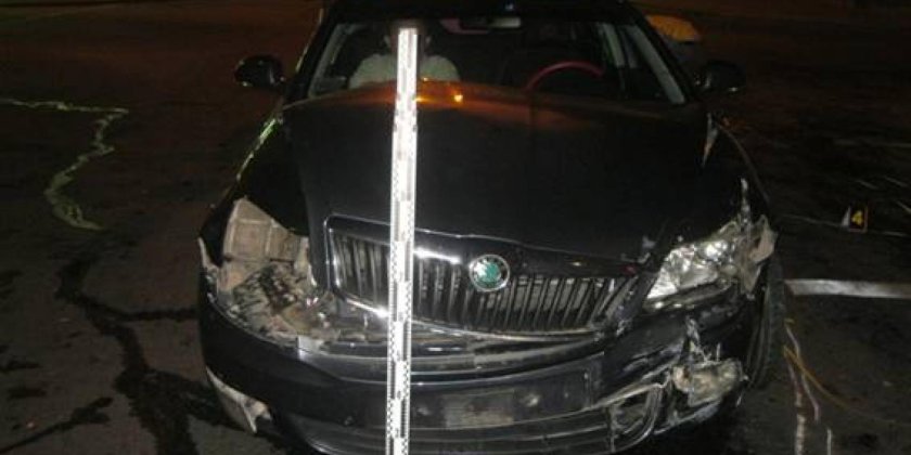 Разбитая Шкода Октавия а5 белая