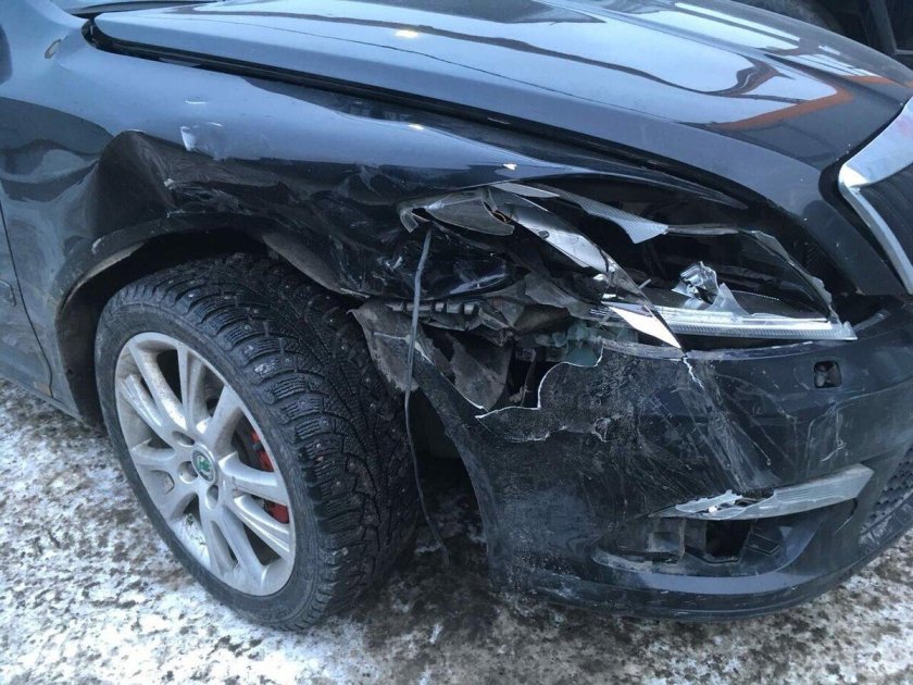 Разбитая Шкода Октавия