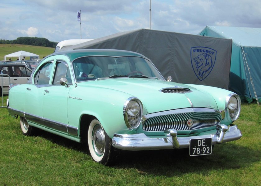 Kaiser 1954 Manhattan