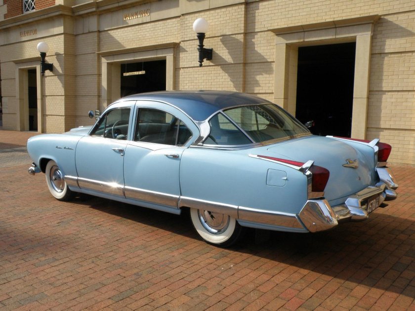 Kaiser 1954 Manhattan