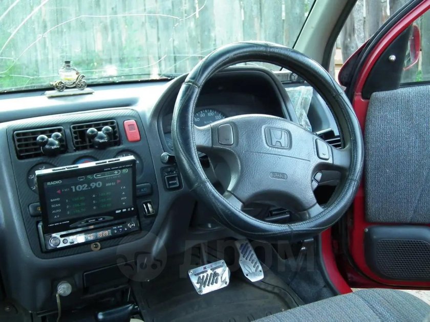 Хонда лого 1998 салон