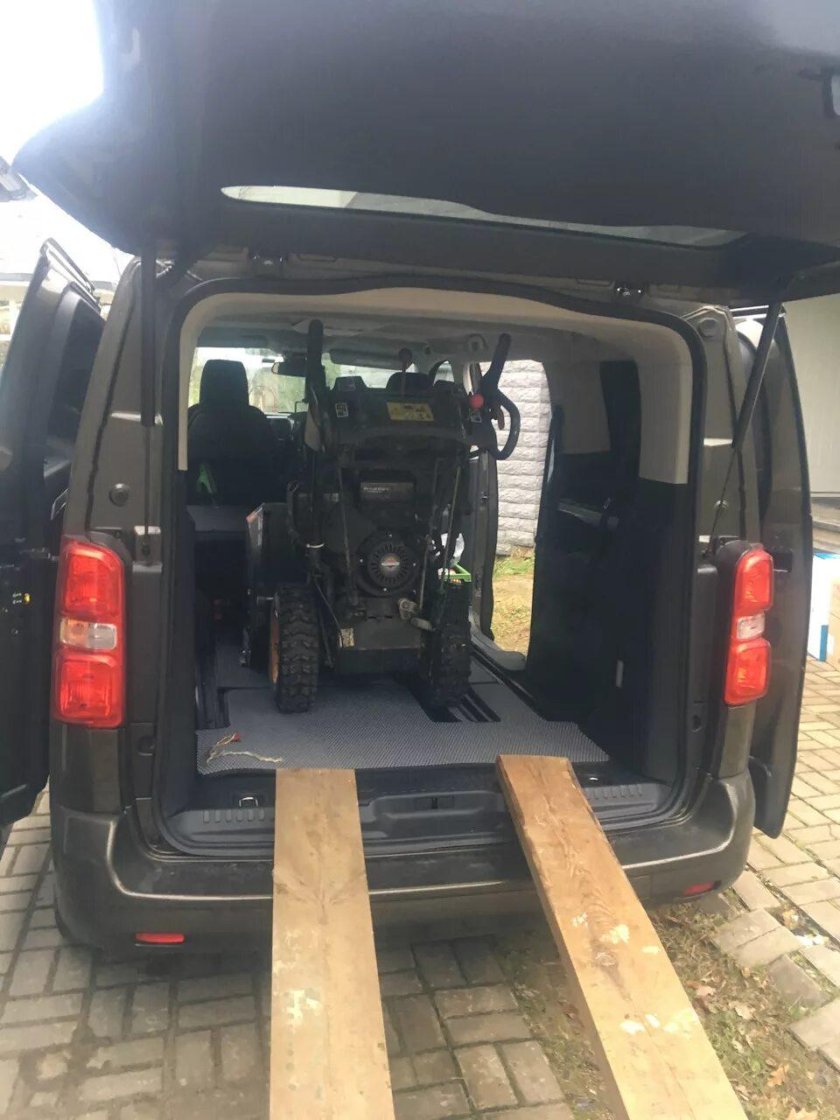 Peugeot traveller багажник