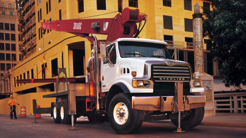 Sterling l-line, 2000 тягач