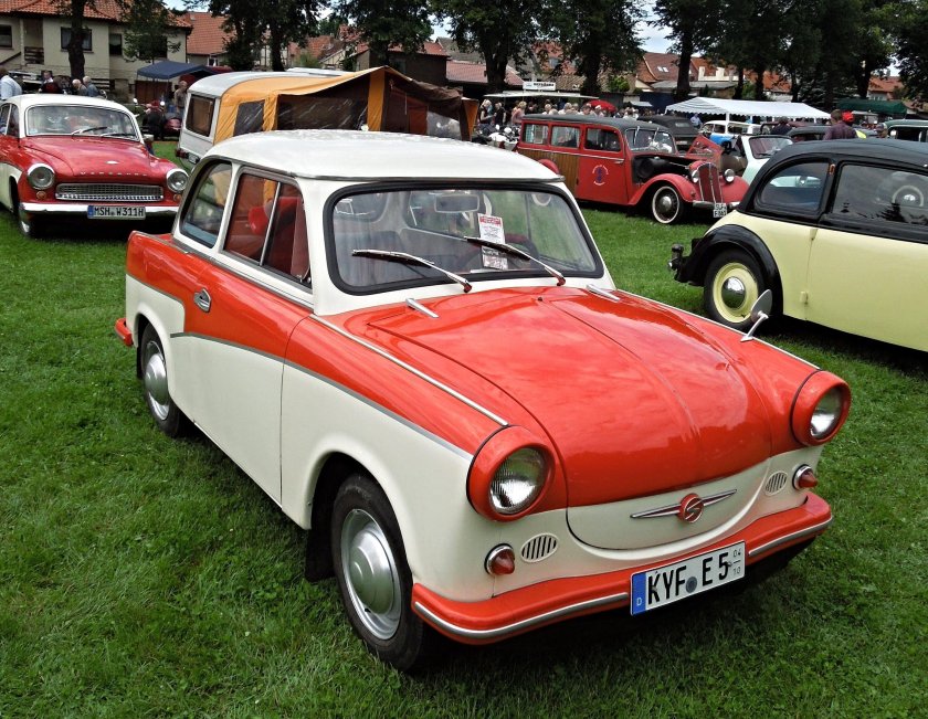 Трабант 600