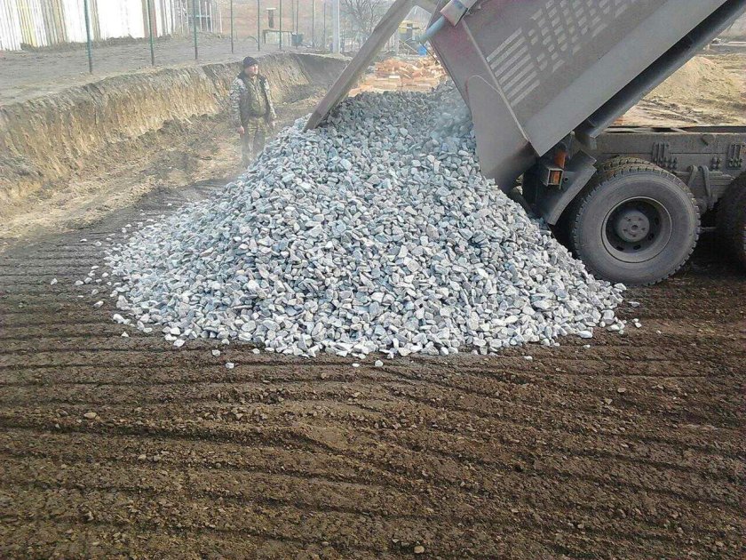 КАМАЗ 10 кубов щебня