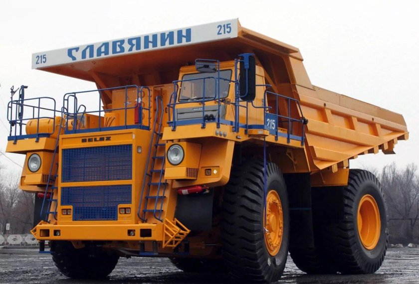 Самосвал БЕЛАЗ 75131