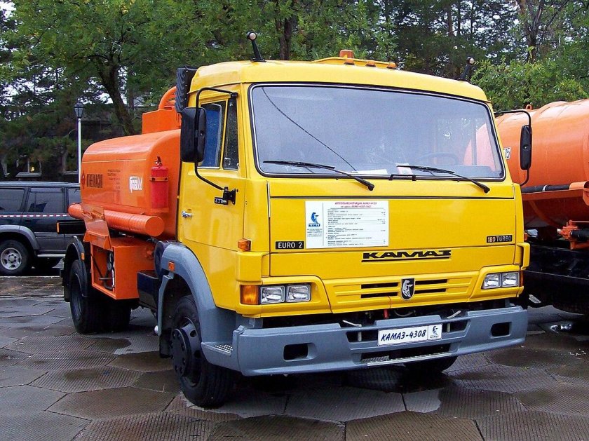 КАМАЗ 4308