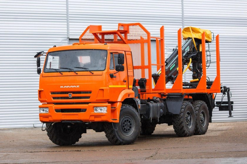 КАМАЗ 43118 сортиментовоз с КМУ