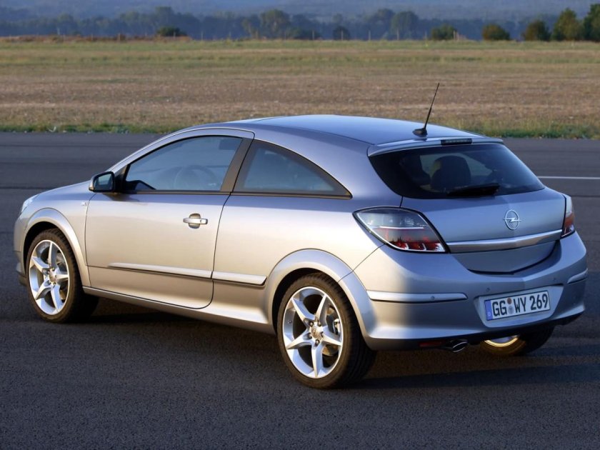 Opel Astra GTC