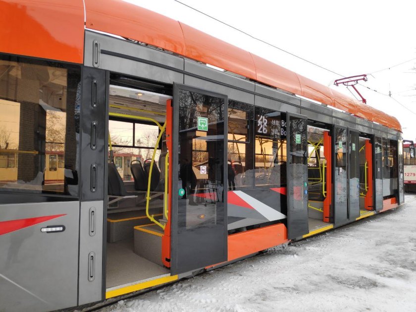 Трамвай низкопольный 71-415 Уралтрансмаш