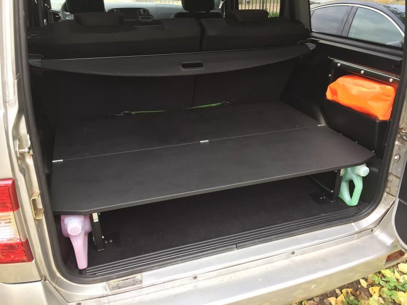 Шторка багажника УАЗ Патриот