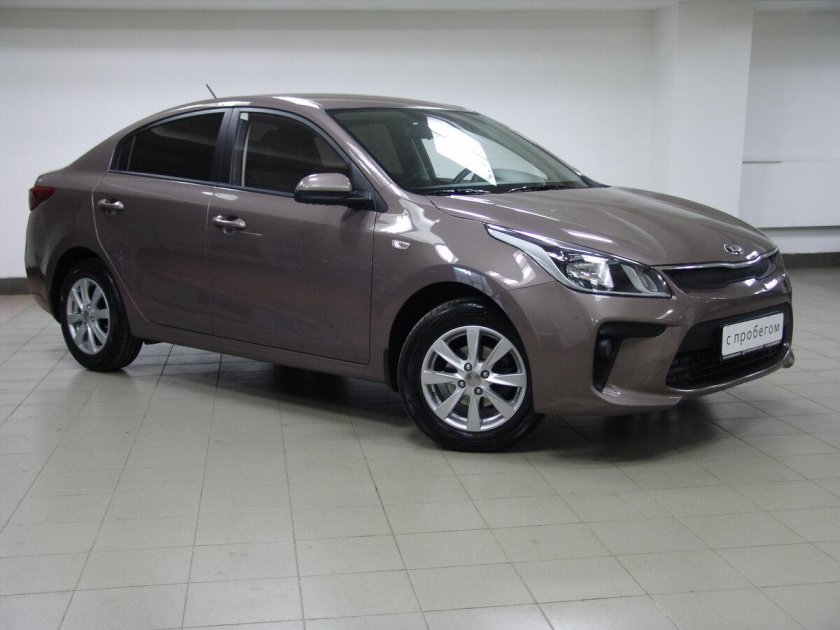 Kia Rio 4 коричневый