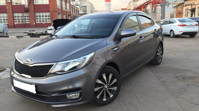 Kia Rio 2015 серый