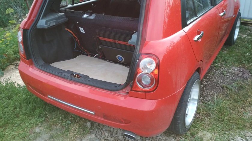 Lifan Smily багажник