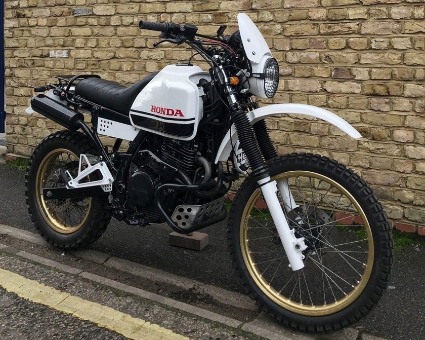 Honda nx650 Scrambler