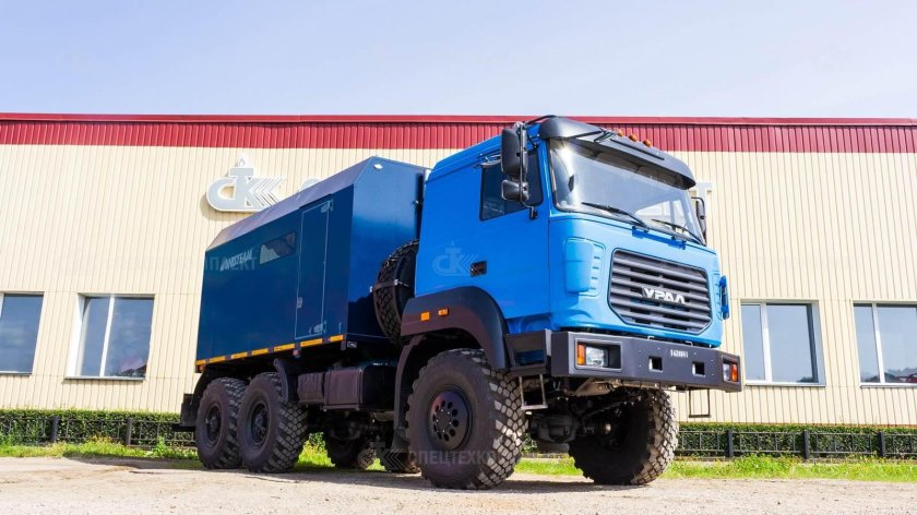 Урал 4320 бескапотный