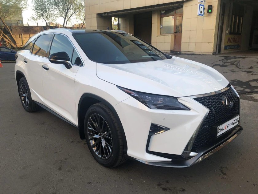 Лексус Эр Икс 300