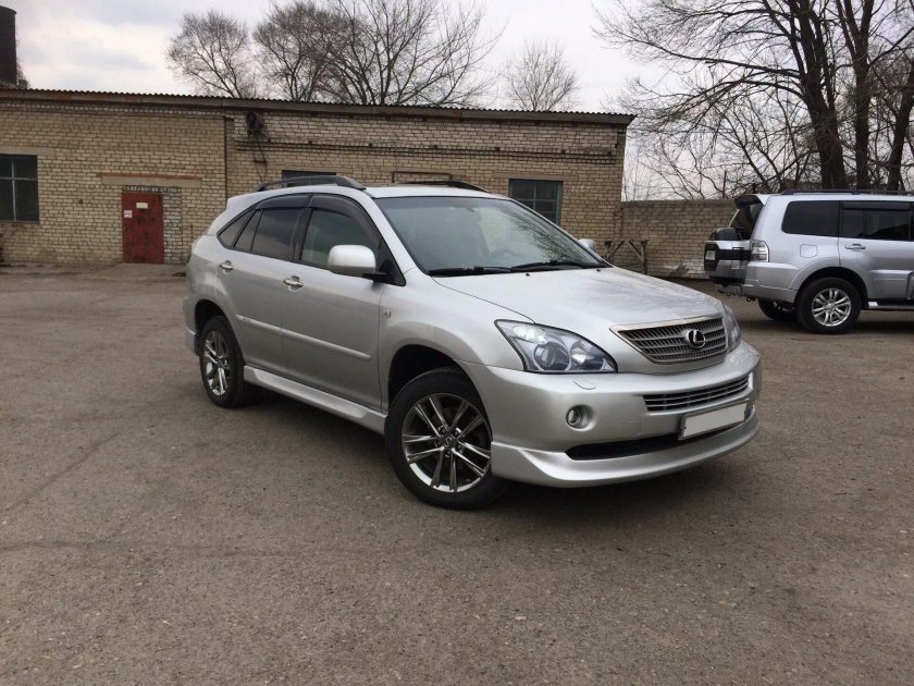 Лексус РХ 400h