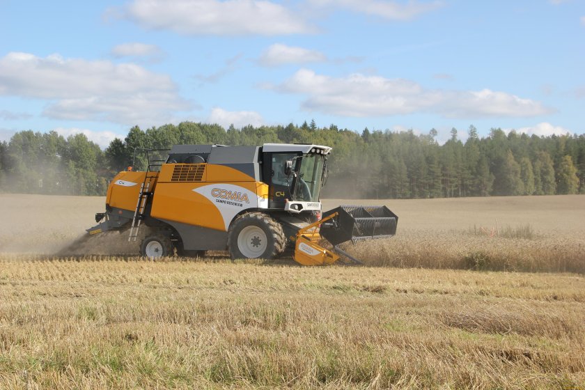 Sampo комбайн 2075