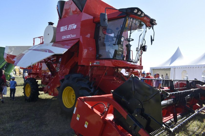 Комбайн Ловол gk120