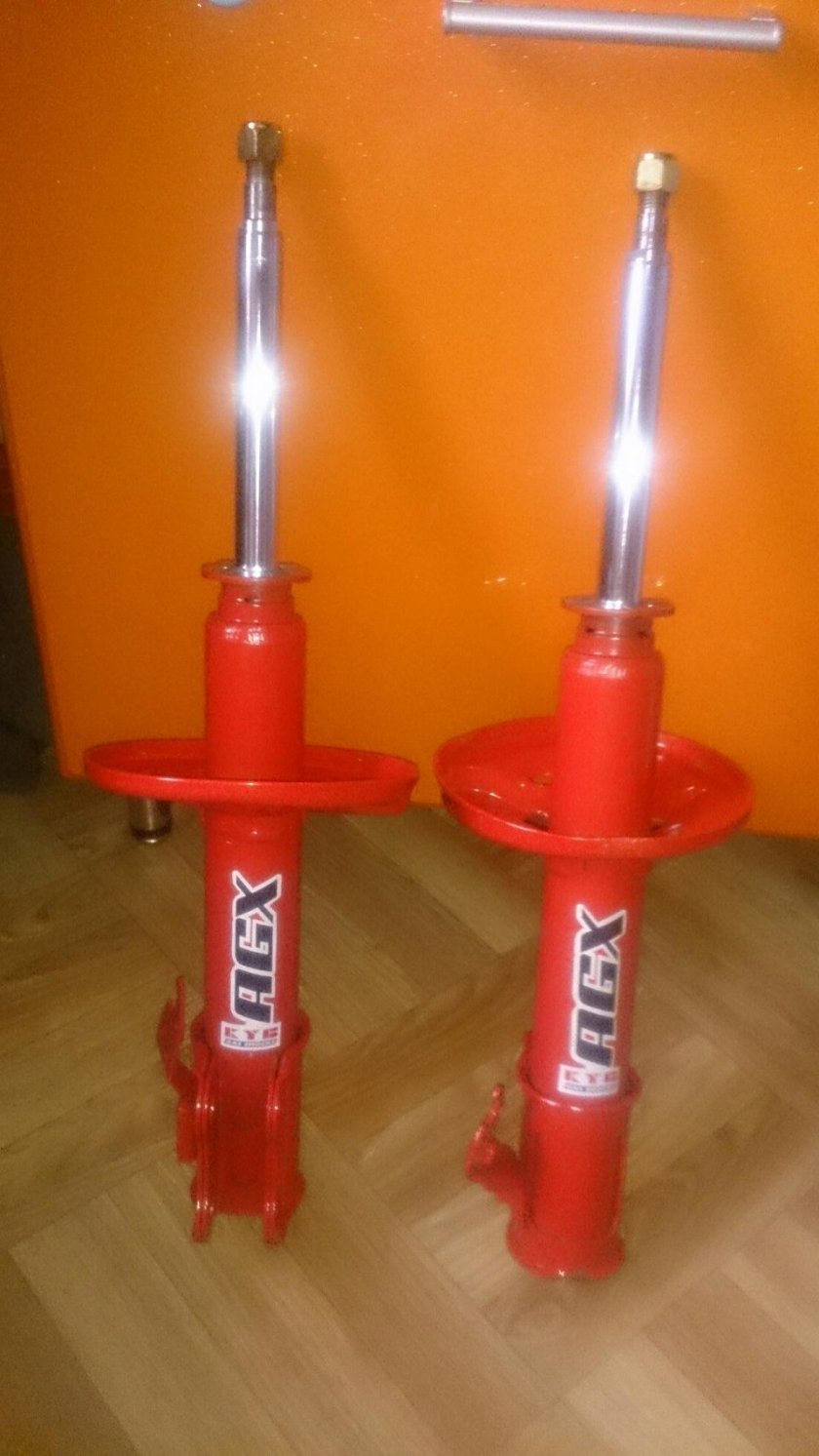 Стойки Kayaba 65303 4м700