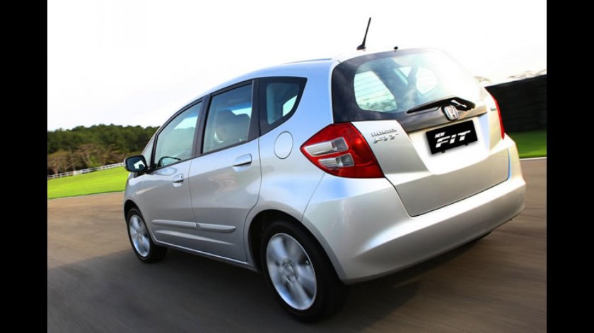 Ниссан фит 2010г