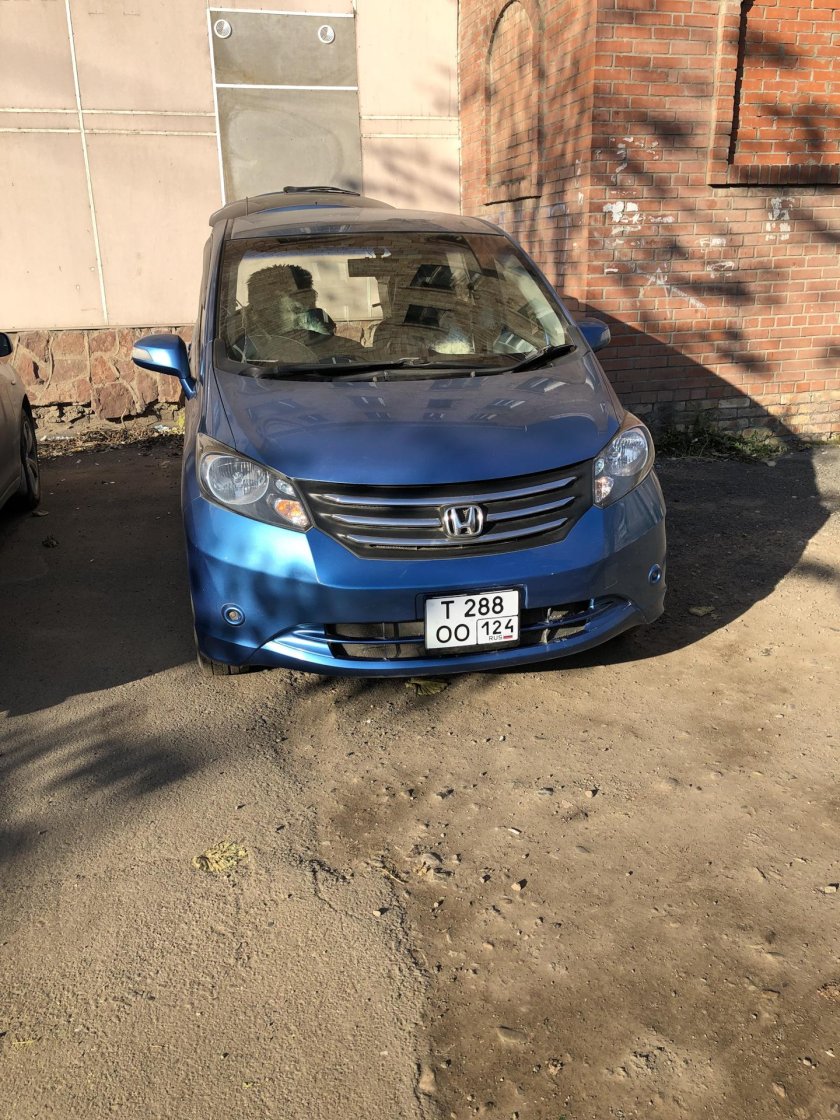 Хонда Фрид квадратные номера