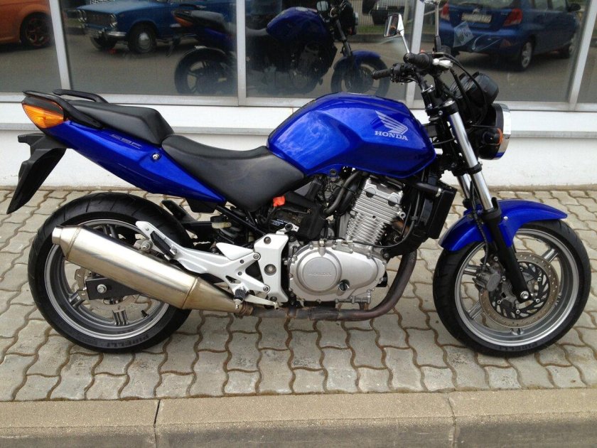 Honda CBF 500