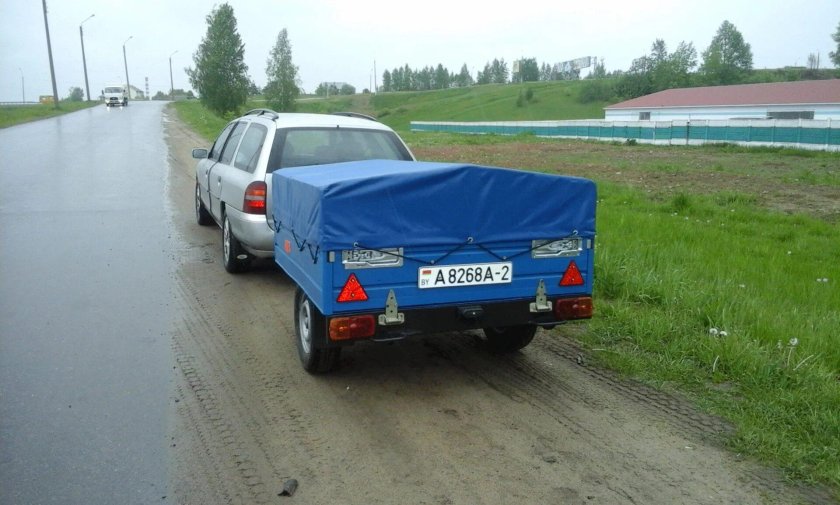 Легковой прицеп МАЗ 8114