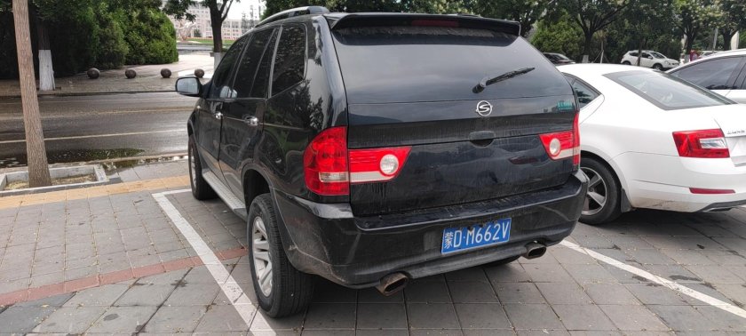 Shuanghuan минивэн