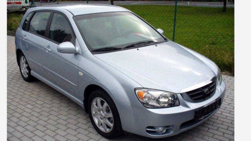 Кия Серато хэтчбек 2005