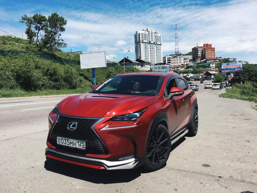 Лексус NX 300 красный