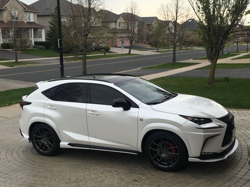 Lexus NX 200 белый