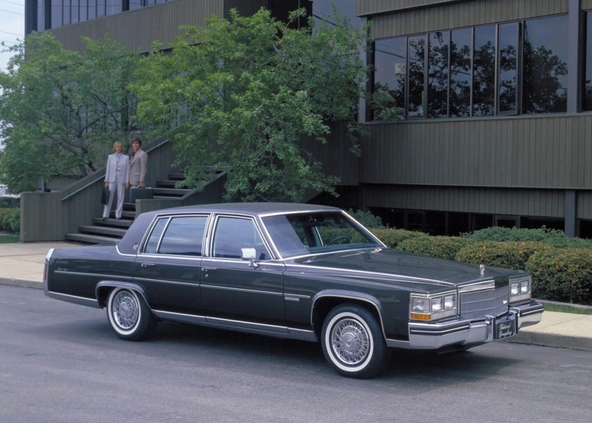 Cadillac Fleetwood Brougham 1982