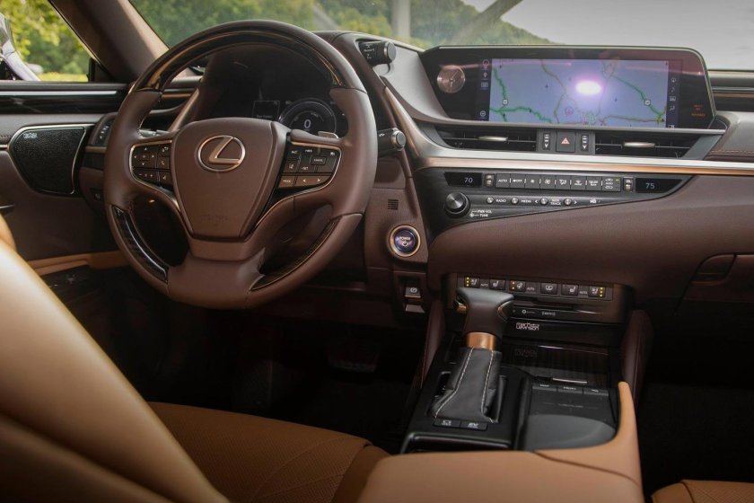 Lexus es 250 2019 салон