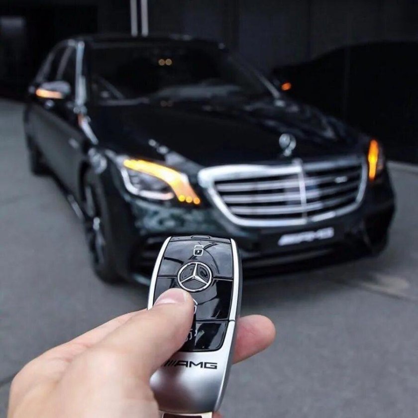 Ключ Мерседес 222