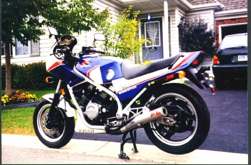 Honda vf750f 1986